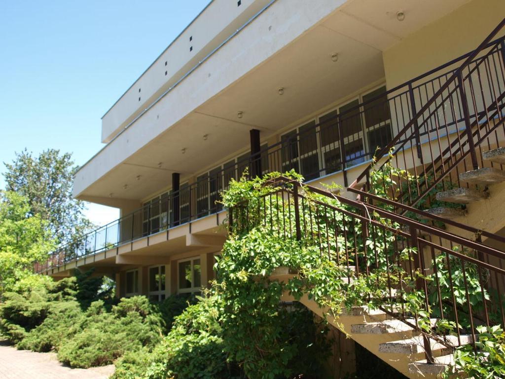 Irss Osrodek Szkoleniowy Hotel Białobrzegi Zewnętrze zdjęcie
