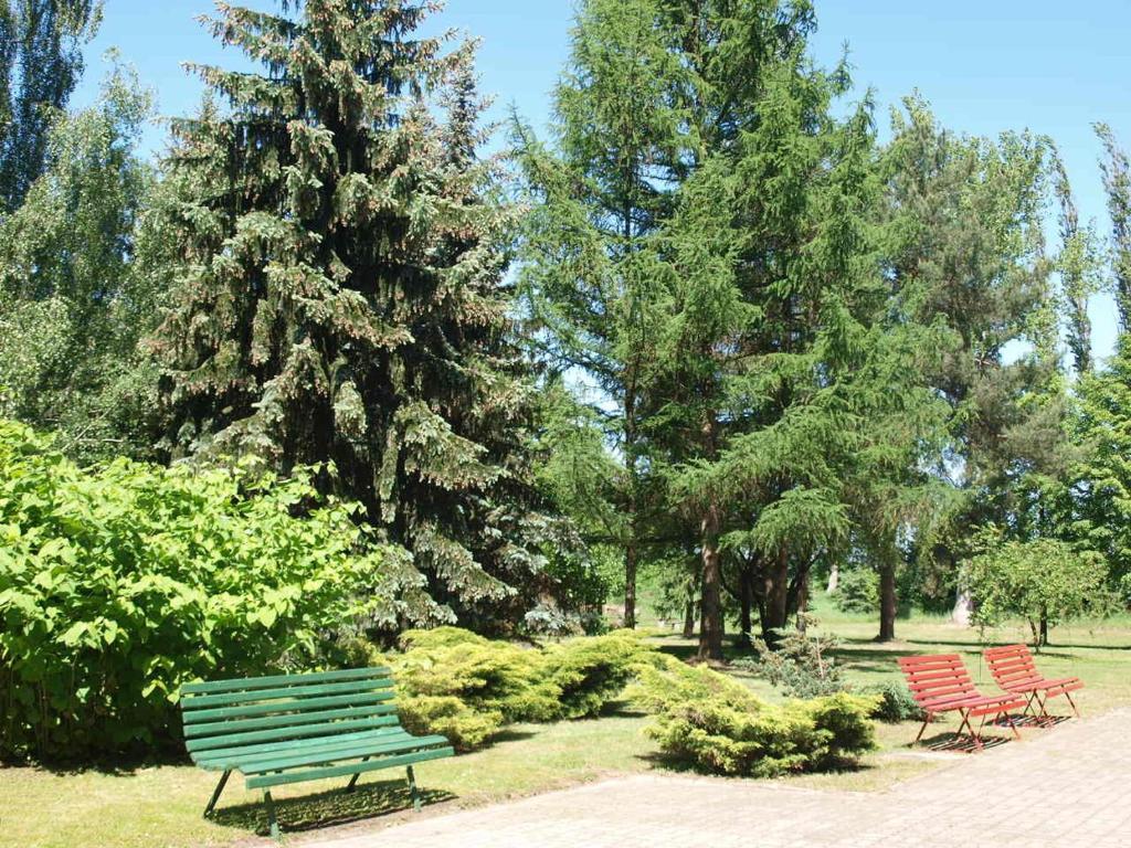 Irss Osrodek Szkoleniowy Hotel Białobrzegi Zewnętrze zdjęcie