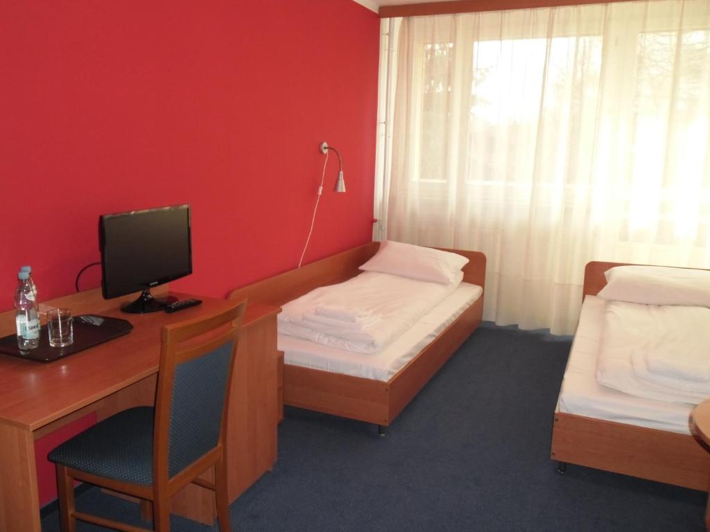 Irss Osrodek Szkoleniowy Hotel Białobrzegi Zewnętrze zdjęcie